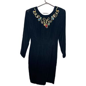 Vintage Black velvet J.R.Nites size 6 long sleeve dress.